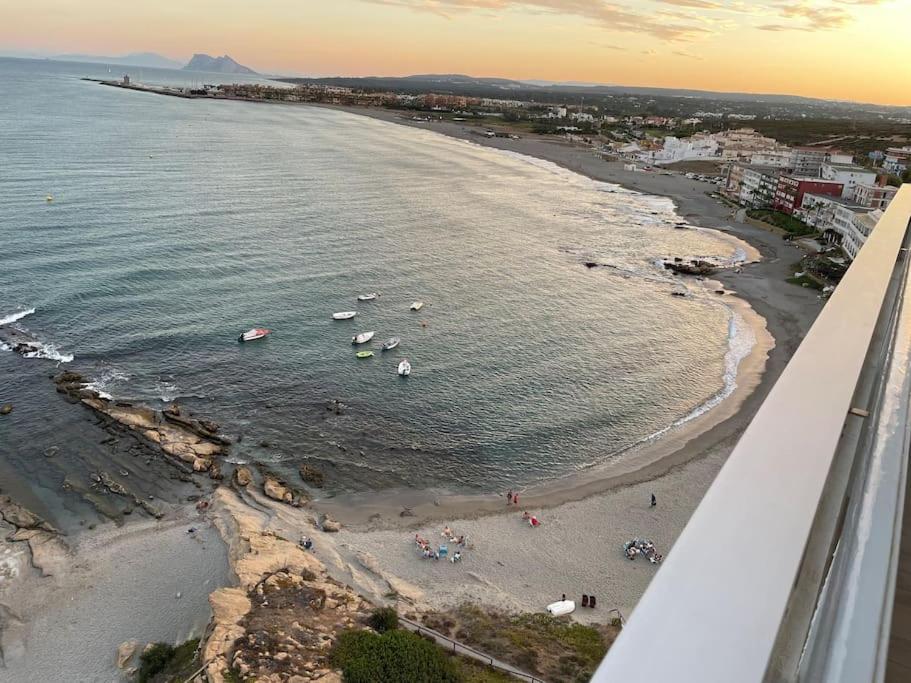 טורגואדיארו Maravilloso Apartamento En Primera Linea De Playa. מראה חיצוני תמונה