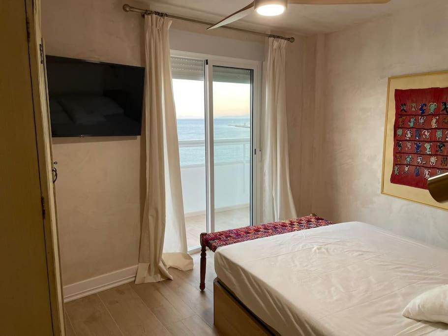 טורגואדיארו Maravilloso Apartamento En Primera Linea De Playa. מראה חיצוני תמונה